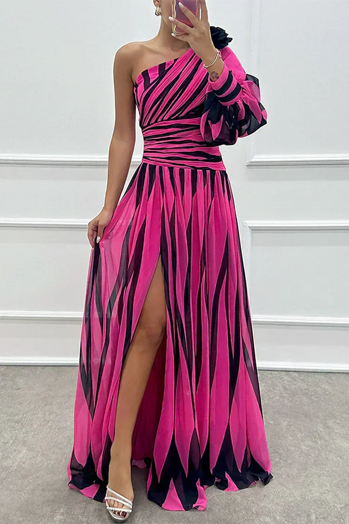 Shiloh | Elegancka sukienka maxi w paski z jednym ramiączkiem