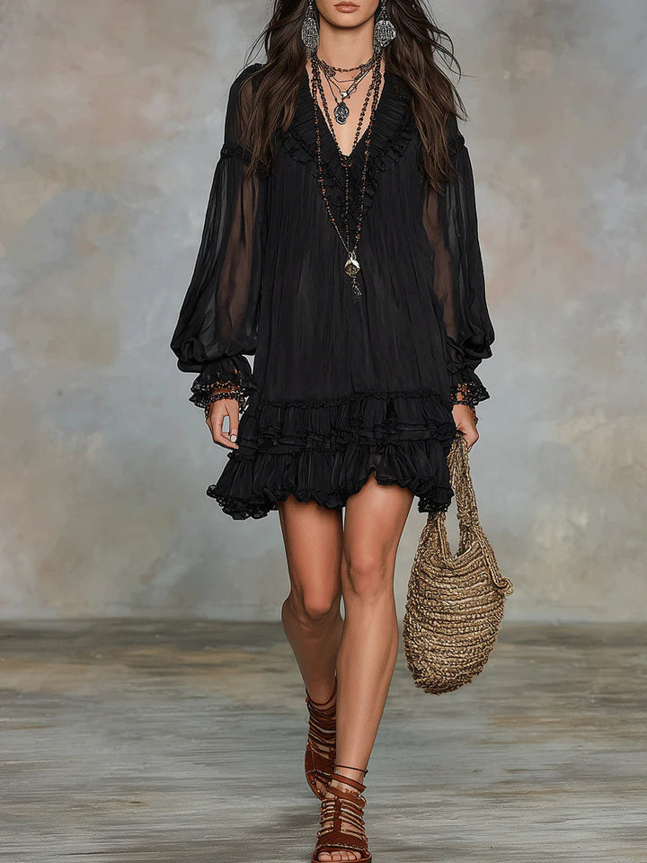 Nuria | Vestido Mini de Chifón Negro con Escote en V y Mangas Farol con Volantes